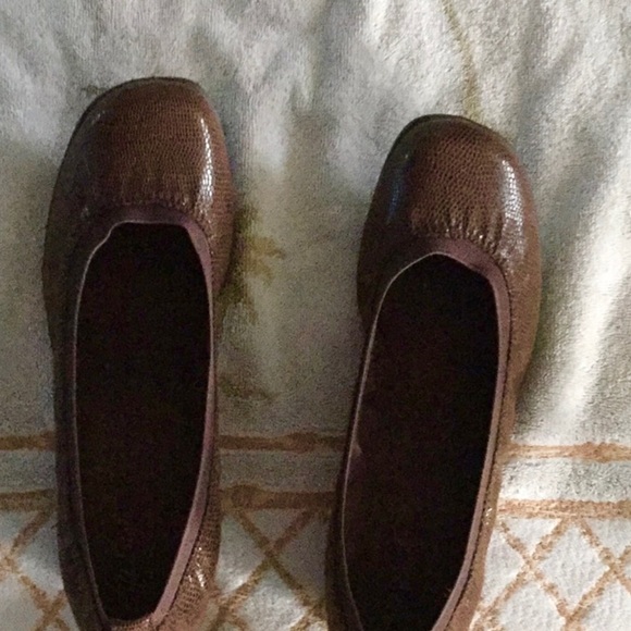 Soft Style Shoes/Hush Puppy - Picture 2 of 6